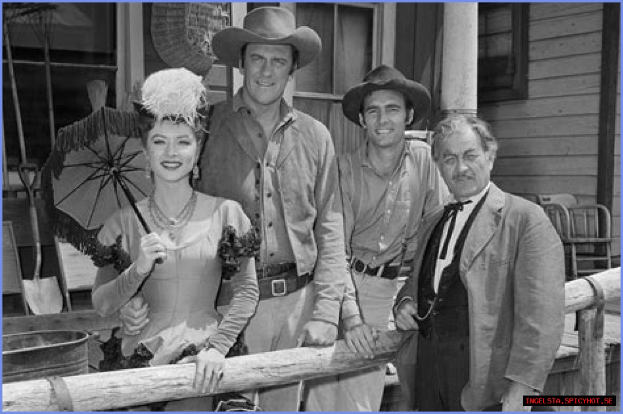 Did James Arness and Dennis Weaver get along?